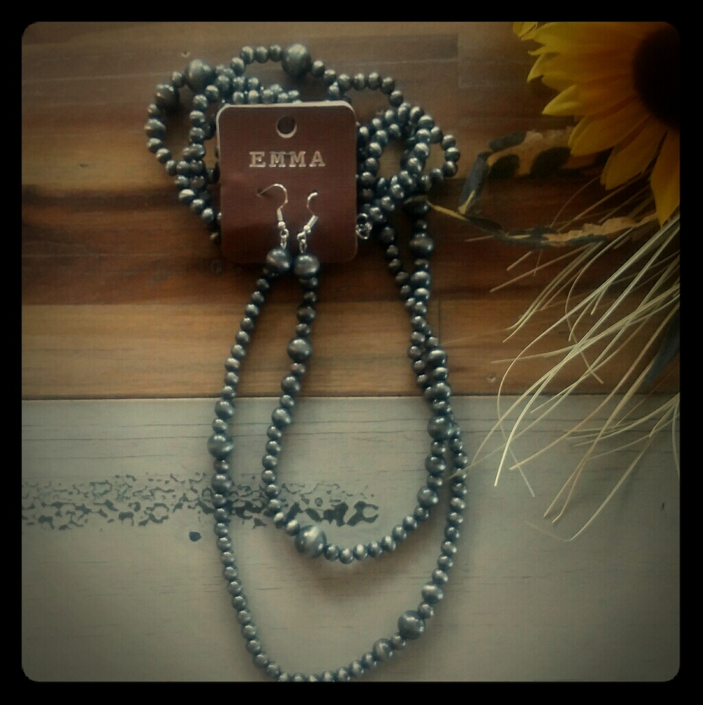 Navajo bead necklace